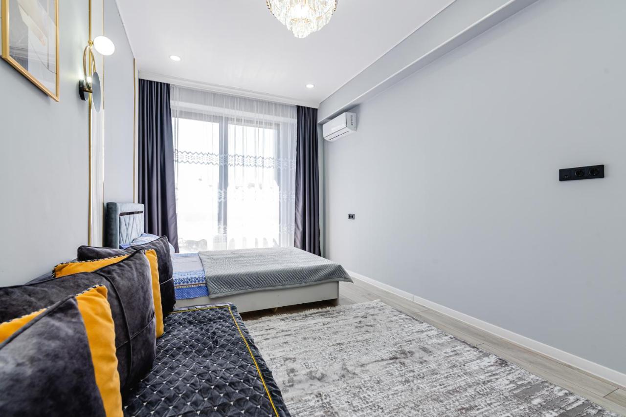 Heaven 10 Apartment Almaty Bagian luar foto