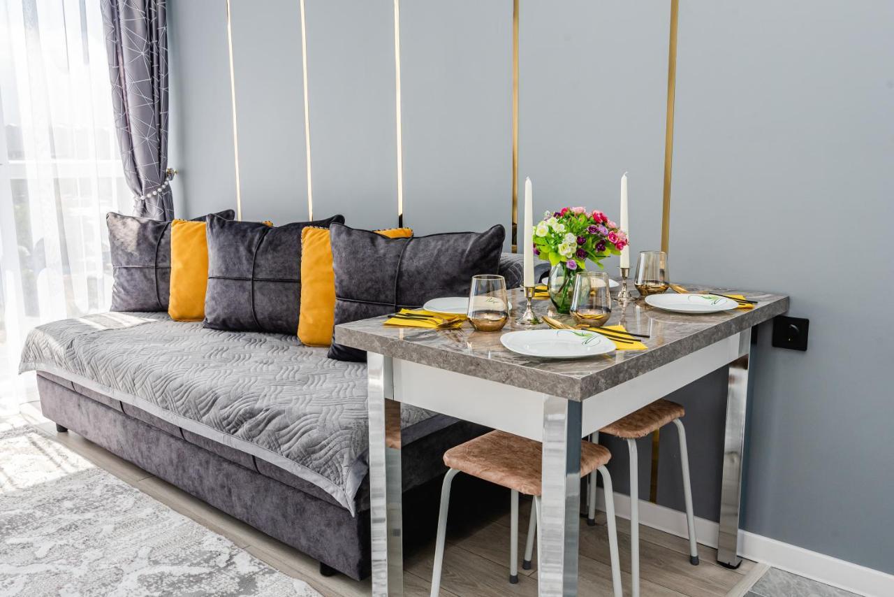 Heaven 10 Apartment Almaty Bagian luar foto