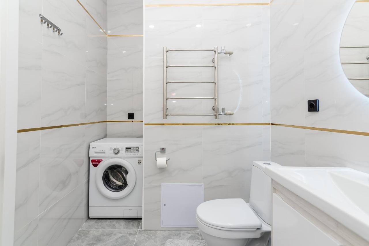 Heaven 10 Apartment Almaty Bagian luar foto